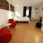Отель Urban Design 4*