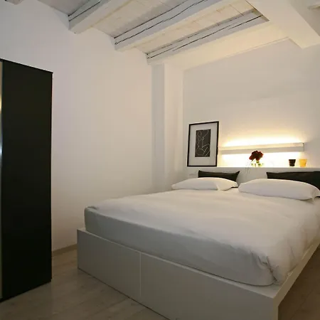 Hotell Urban Design 4*