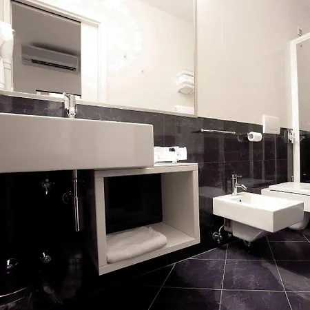 Hotell Urban Design 4*