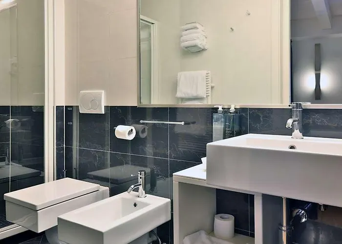 ホテル アーバン デザイン 4*