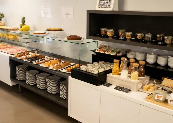 アーバン デザイン 4* トリエステ