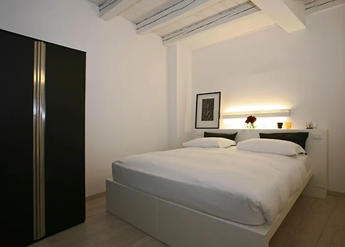 Otel Urban Design 4*